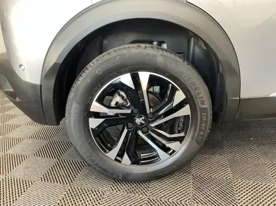 PEUGEOT 2008 II - voiture d'occasion - Photo 25