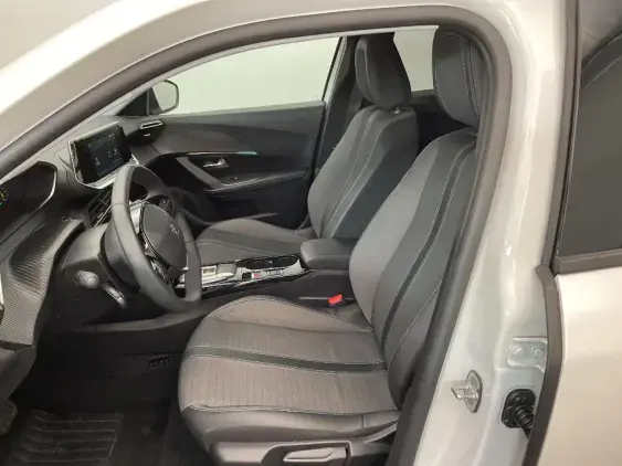 PEUGEOT 2008 ELECTRIQUE II - voiture d'occasion - Photo 18