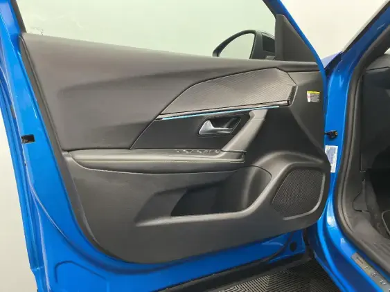 PEUGEOT 2008 II - voiture d'occasion - Photo 19