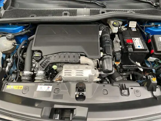 PEUGEOT 2008 II - voiture d'occasion - Photo 21