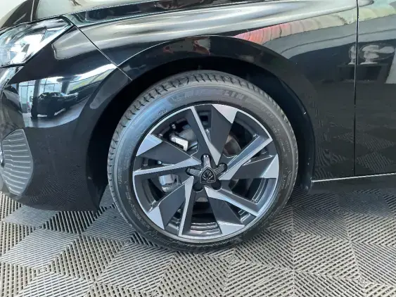 PEUGEOT 308 III - voiture d'occasion - Photo 23