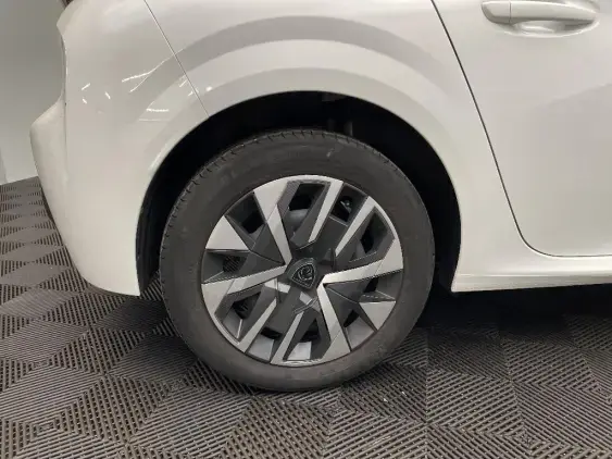 PEUGEOT 208 II - voiture d'occasion - Photo 24