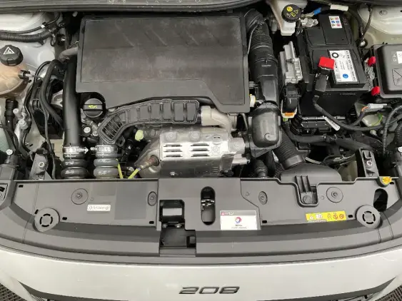 PEUGEOT 208 II - voiture d'occasion - Photo 20