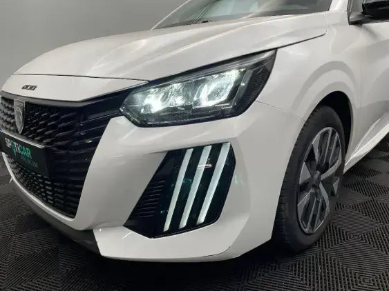 PEUGEOT 208 II - voiture d'occasion - Photo 21