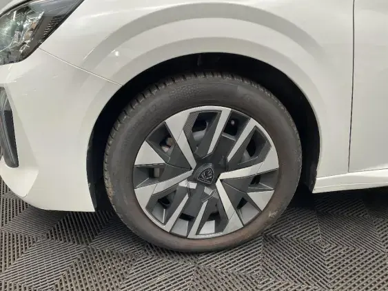 PEUGEOT 208 II - voiture d'occasion - Photo 22