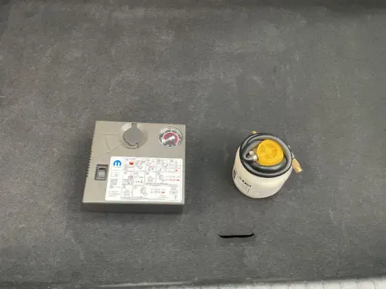 PEUGEOT 208 II - voiture d'occasion - Photo 16