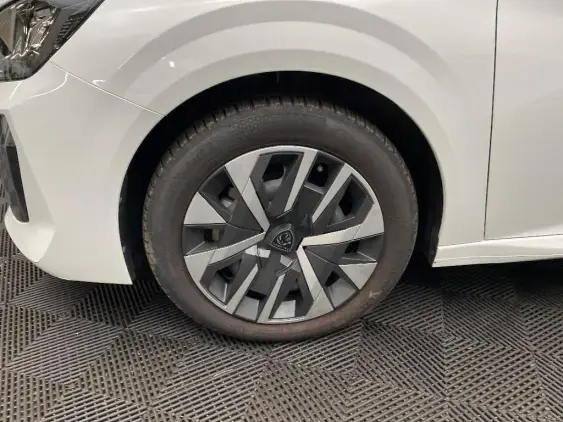 PEUGEOT 208 II - voiture d'occasion - Photo 22