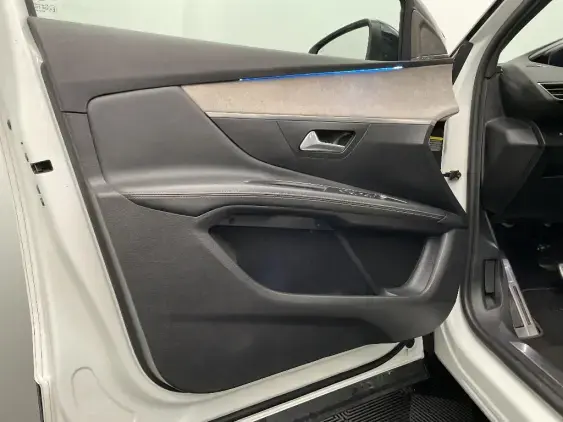 PEUGEOT 3008 II - voiture d'occasion - Photo 19