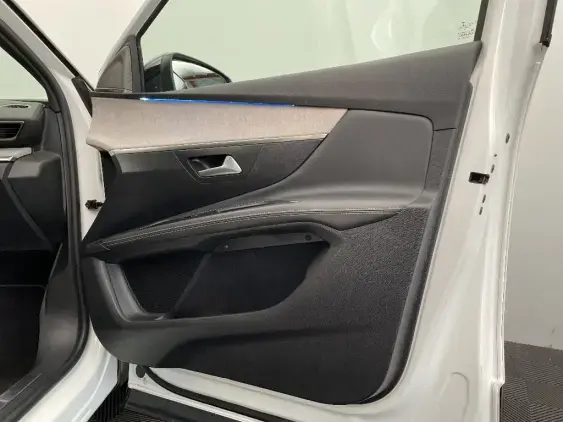 PEUGEOT 3008 II - voiture d'occasion - Photo 20