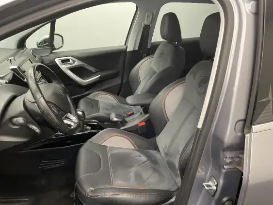 PEUGEOT 2008 - voiture d'occasion - Photo 18