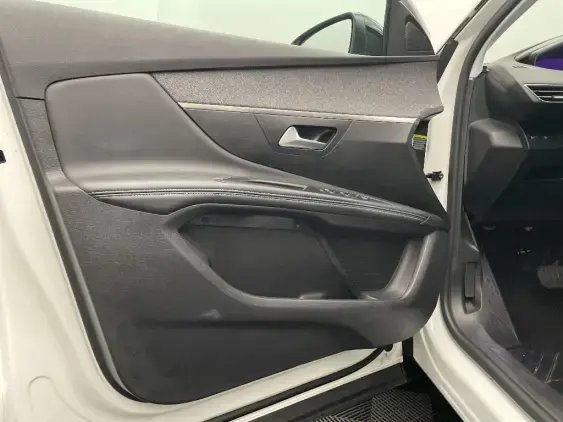 PEUGEOT 3008 II - voiture d'occasion - Photo 19