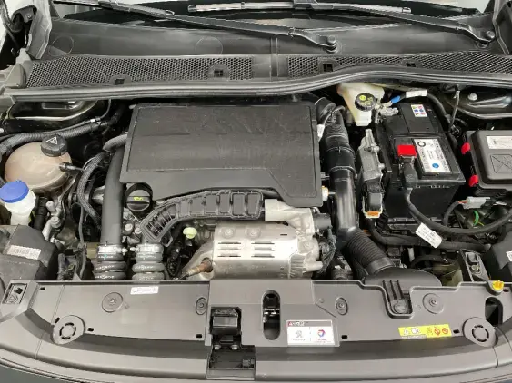 PEUGEOT 208 BUSINESS R II - voiture d'occasion - Photo 21