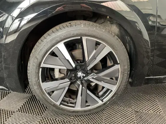 PEUGEOT 208 BUSINESS R II - voiture d'occasion - Photo 23