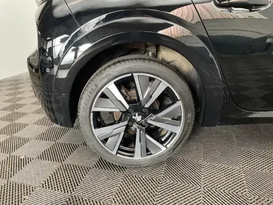 PEUGEOT 208 BUSINESS R II - voiture d'occasion - Photo 25