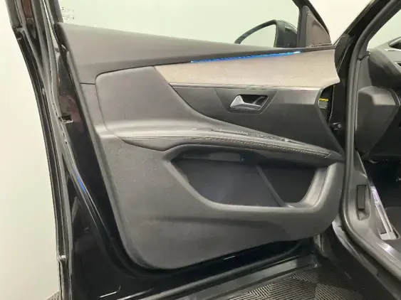 PEUGEOT 3008 II - voiture d'occasion - Photo 19