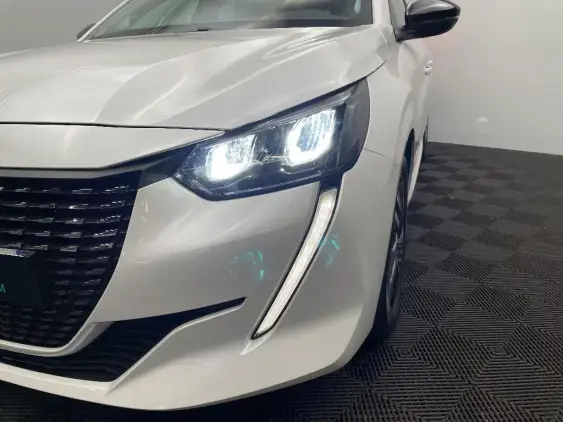 PEUGEOT 208 BUSINESS R II - voiture d'occasion - Photo 22