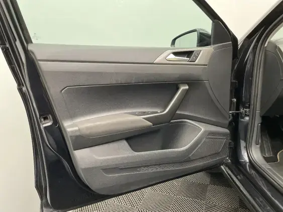 VOLKSWAGEN POLO VI - voiture d'occasion - Photo 19