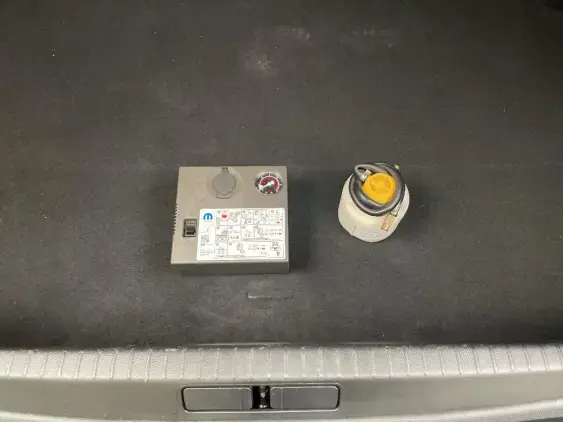 PEUGEOT 208 ELECTRIQUE II - voiture d'occasion - Photo 17