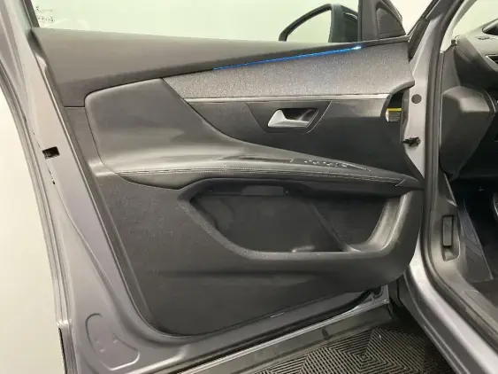 PEUGEOT 3008 II - voiture d'occasion - Photo 19