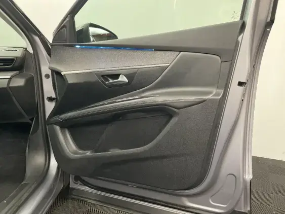 PEUGEOT 3008 II - voiture d'occasion - Photo 20