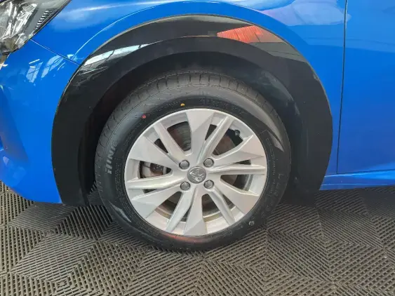 PEUGEOT 208 ELECTRIQUE II - voiture d'occasion - Photo 23