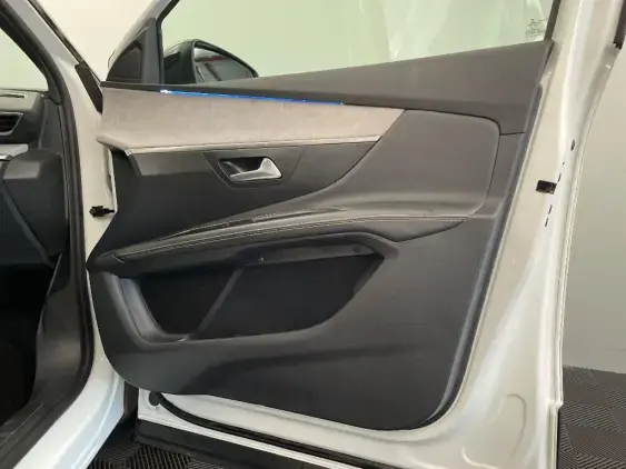 PEUGEOT 3008 II - voiture d'occasion - Photo 20