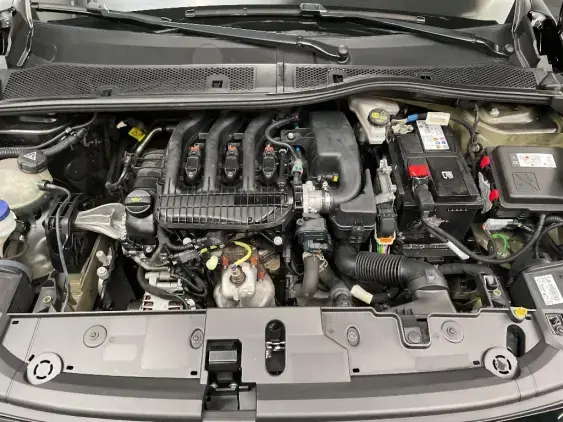 PEUGEOT 208 BUSINESS R II - voiture d'occasion - Photo 20