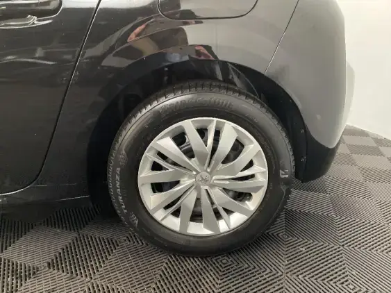 PEUGEOT 208 BUSINESS R II - voiture d'occasion - Photo 23