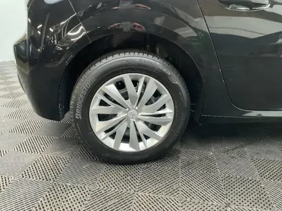 PEUGEOT 208 BUSINESS R II - voiture d'occasion - Photo 24