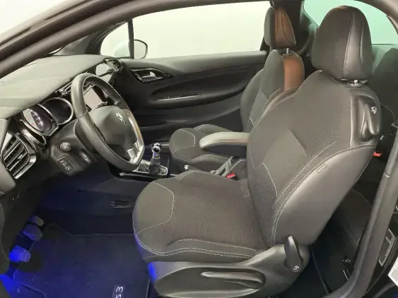 DS DS 3 CROSSBACK I - voiture d'occasion - Photo 18