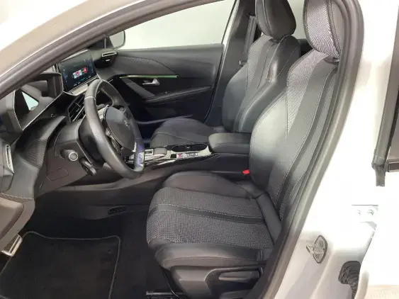 PEUGEOT 208 ELECTRIQUE II - voiture d'occasion - Photo 18