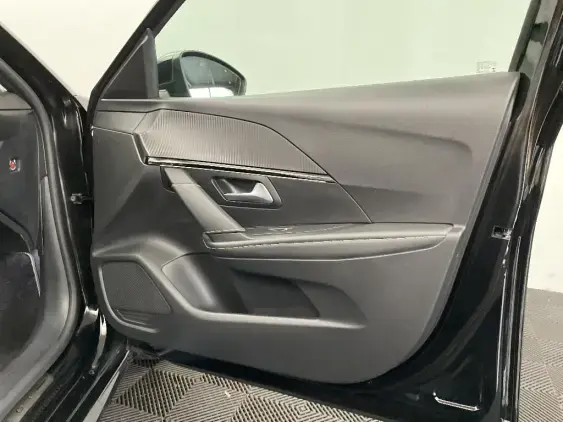 PEUGEOT 208 ELECTRIQUE II - voiture d'occasion - Photo 20