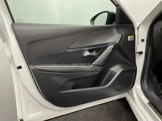 PEUGEOT 208 ELECTRIQUE II - voiture d'occasion - Photo 19