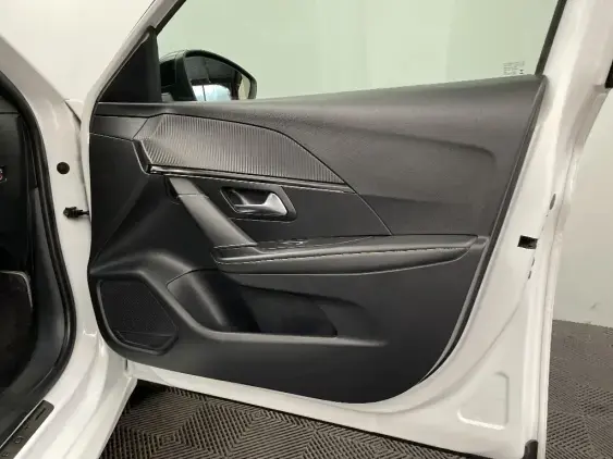 PEUGEOT 208 ELECTRIQUE II - voiture d'occasion - Photo 20