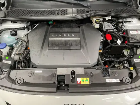 PEUGEOT 208 ELECTRIQUE II - voiture d'occasion - Photo 21