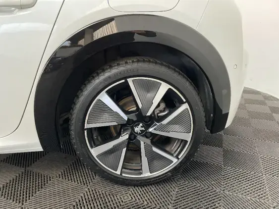 PEUGEOT 208 ELECTRIQUE II - voiture d'occasion - Photo 24