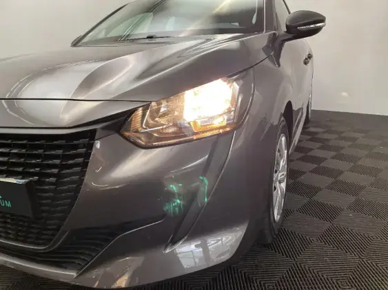 PEUGEOT 208 BUSINESS R II - voiture d'occasion - Photo 21