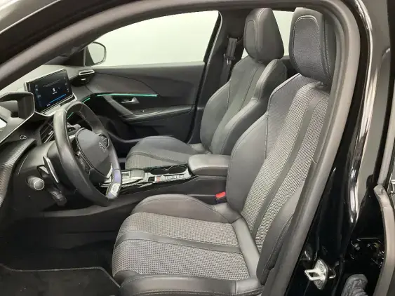 PEUGEOT 2008 II - voiture d'occasion - Photo 18