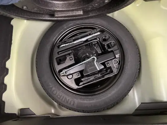 PEUGEOT 208 II - voiture d'occasion - Photo 17