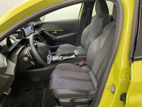 PEUGEOT 208 II - voiture d'occasion - Photo 18