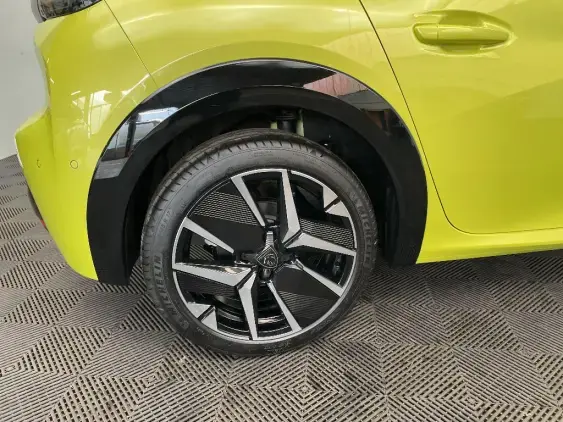 PEUGEOT 208 II - voiture d'occasion - Photo 25