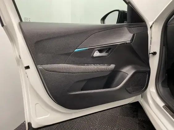 PEUGEOT 208 BUSINESS R II - voiture d'occasion - Photo 18