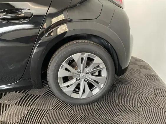 PEUGEOT 208 ELECTRIQUE II - voiture d'occasion - Photo 23