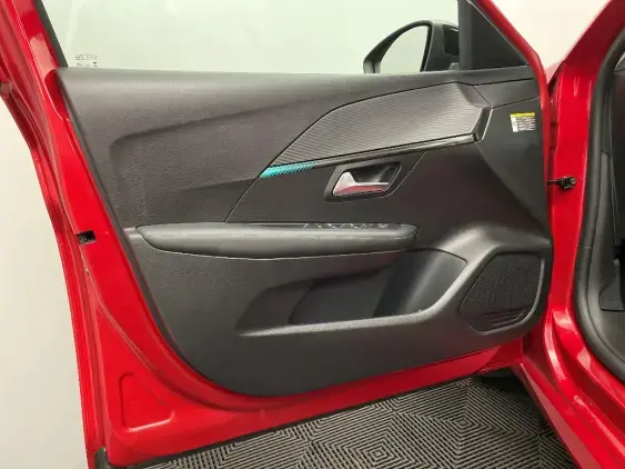 PEUGEOT 208 BUSINESS R II - voiture d'occasion - Photo 19