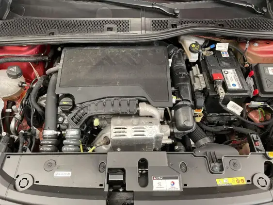 PEUGEOT 208 BUSINESS R II - voiture d'occasion - Photo 21