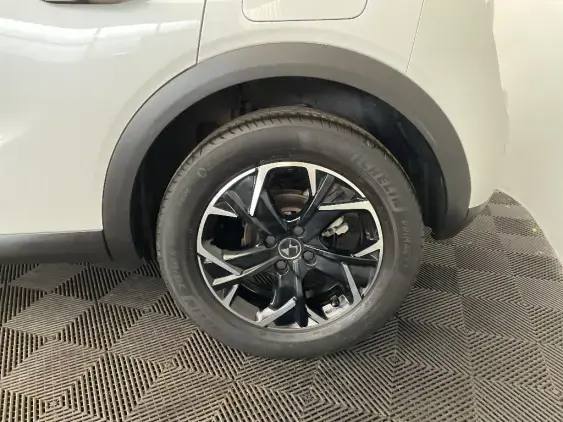 DS DS 3 CROSSBACK I - voiture d'occasion - Photo 24