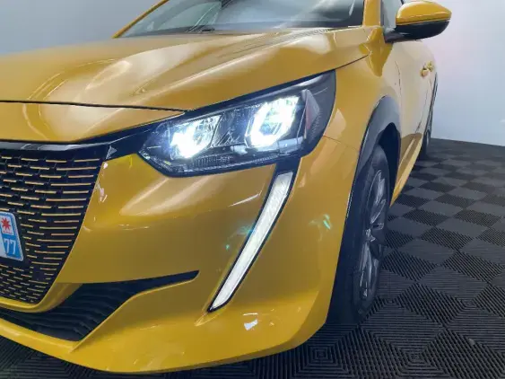 PEUGEOT 208 ELECTRIQUE II - voiture d'occasion - Photo 22