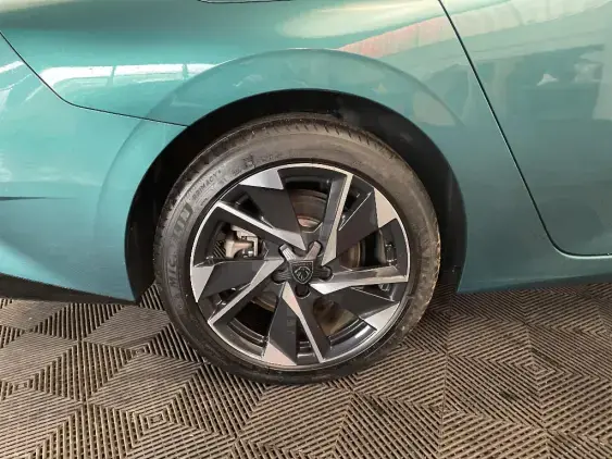 PEUGEOT 308 SW III - voiture d'occasion - Photo 25