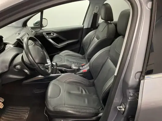 PEUGEOT 2008 - voiture d'occasion - Photo 18