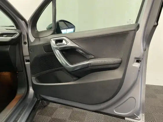 PEUGEOT 2008 - voiture d'occasion - Photo 20